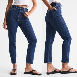 NWT Abercrombie & Fitch The Ankle Straight Ultra High Rise Indigo Blue